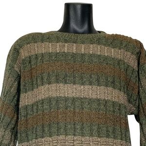 Bill Blass Men's Green Crew Neck Pullover Sweater